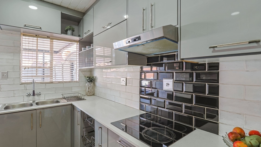 3 Bedroom Property for Sale in Waterkloof East North West